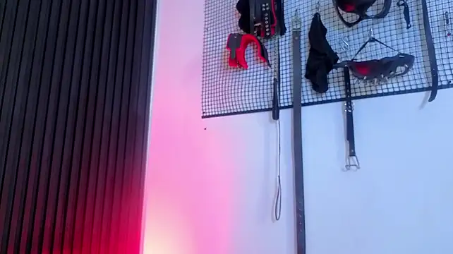 Онлайн чат XXX Issafoxx