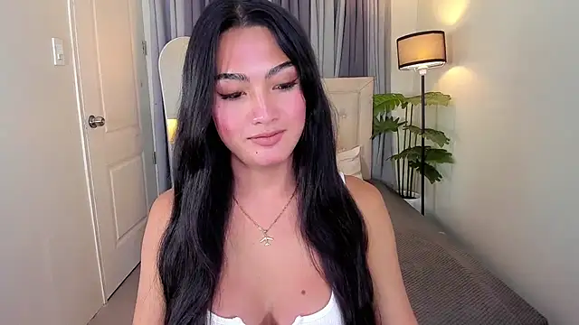 phenomenal_ivy Show in webcam