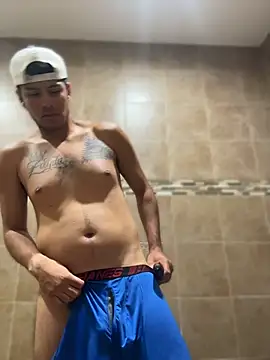StrokingDaddy4 Adlı Modelin Canlı XXX Sohbeti