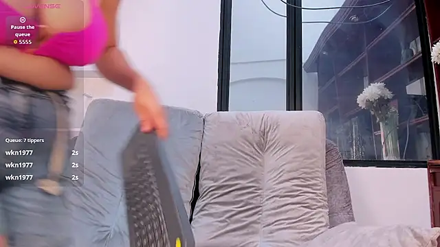 Chat +18 de TiffanyHoustton ao vivo
