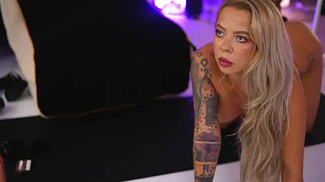 RedLaraa live XXX chat