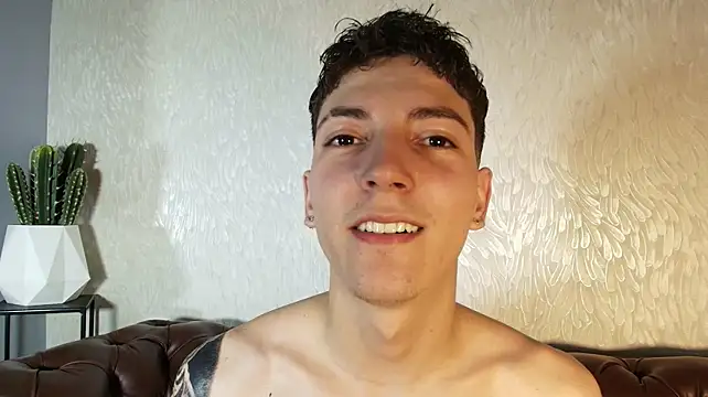 Gian_Rossi Live XXX-Chat