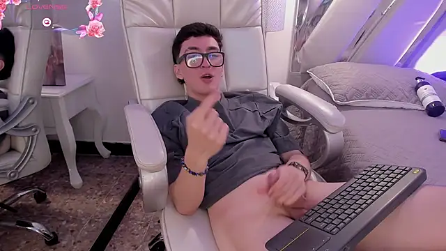 XXX chat uživo modela GaelDuke