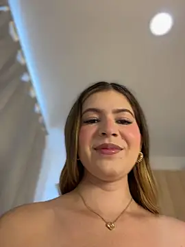 Chat +18 de naughty__angel ao vivo