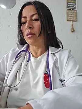 دردشة JustSamantha_ الجنسية المباشرة