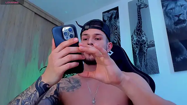 Santos_ramirez1's Live XXX Chat