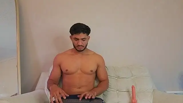 צ'אט XXX בשידור חי של Maxi_and_Ares