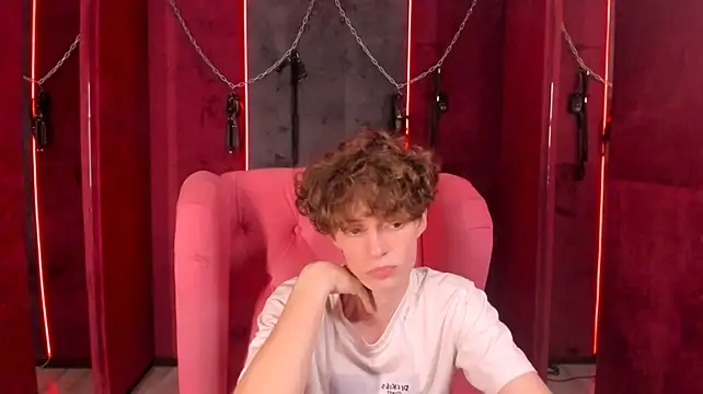 دردشة LukeSweet الجنسية المباشرة