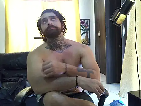 aronmiller404 – Live XXX-chat