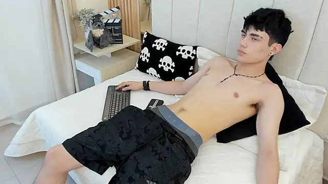 Онлайн чат XXX Alan__brook