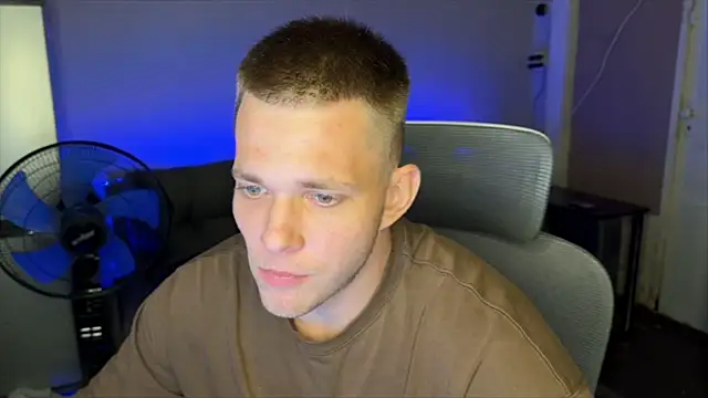 Nikclak live XXX chat