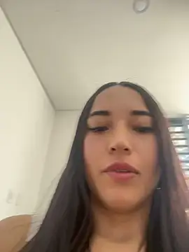 HollyAngel2 现场XXX聊天