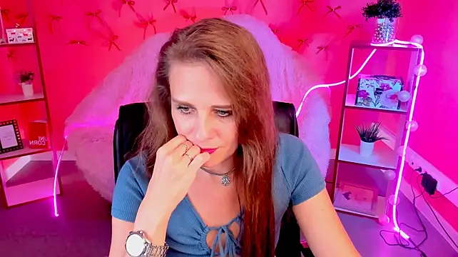 Chat +18 de EmiliaBedy ao vivo