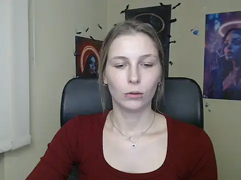 StrangerGi's Live XXX Chat