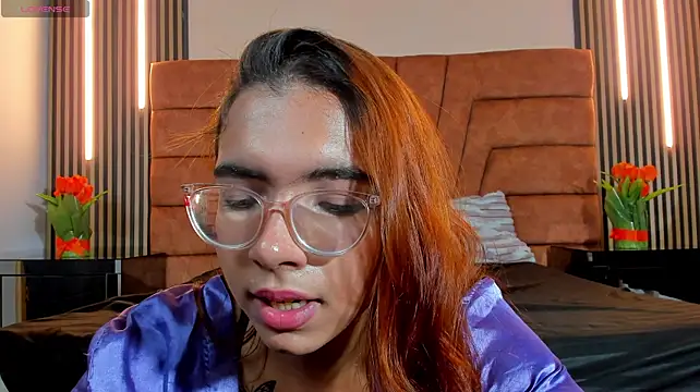Chat +18 de Sara_saaennz ao vivo