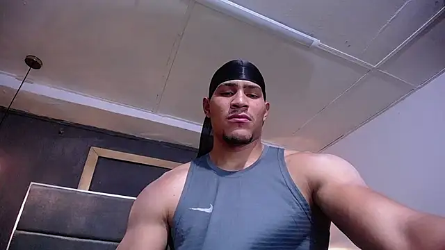Chat XXX en directo de teddyfit19cm