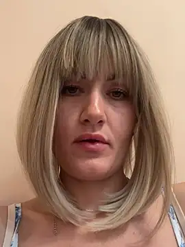 Онлайн чат XXX LunaFoxs