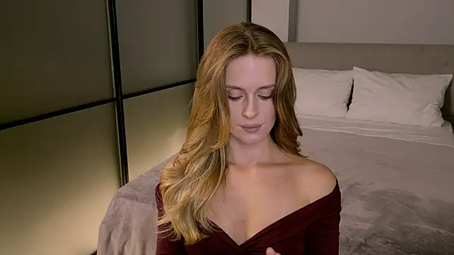 RozzitaBedberry's Live XXX Chat