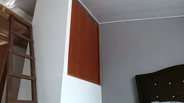 Emilia_1995 라이브 XXX 채팅