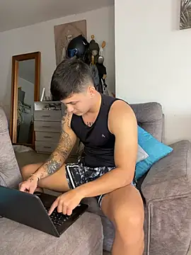 Christopher_strongg Live XXX Chat