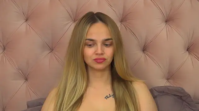 Chat +18 de AnitaVenture ao vivo