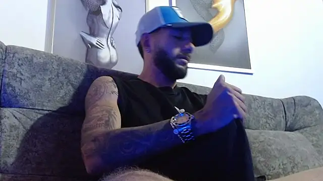צ'אט XXX בשידור חי של LukasScott_