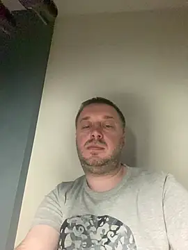 Chatroom XXX en direct de DorianJeday