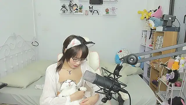 Chatroom XXX en direct de NeKo-nEk0-niI