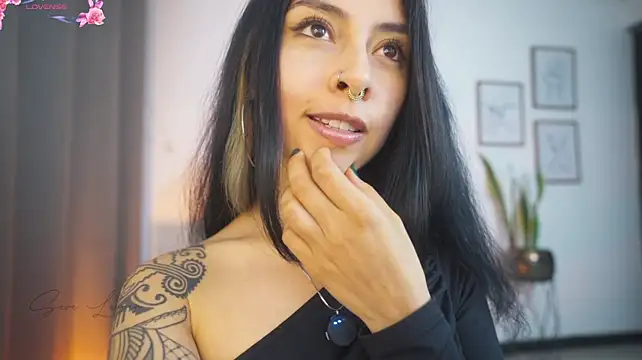 Chatroom XXX en direct de sara-lauren