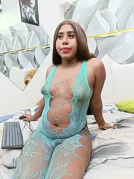 Chatroom XXX en direct de CamilosaOrtega