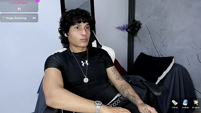 แชท XXX สดของ MaximilianRoth