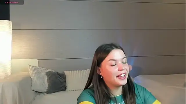 Chat XXX Live Laraaa_Loom