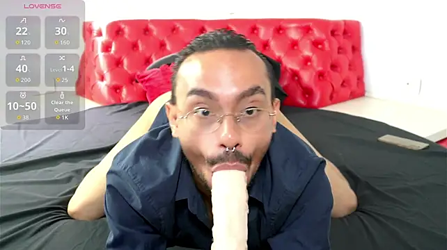 แชท XXX สดของ thomas_montiel