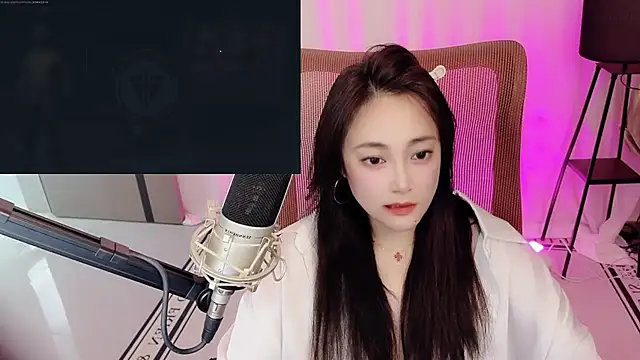 Daisy-77's Live XXX Chat