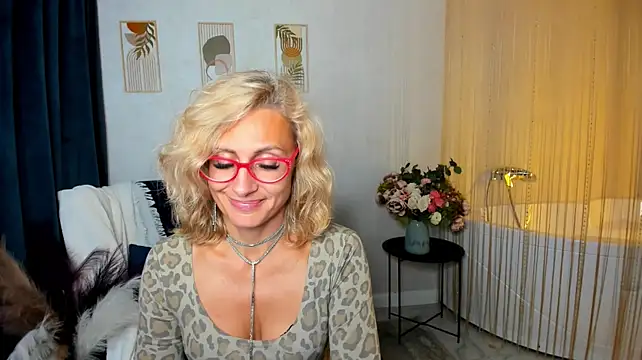 MuseOfStage élő XXX-chatje