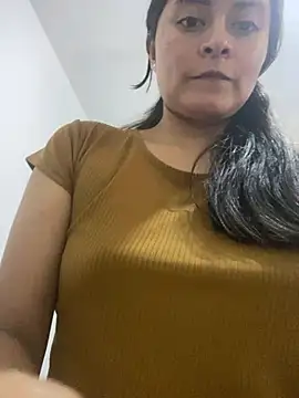 Debora9703's Live XXX Chat