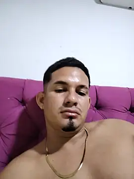 XXX chat uživo modela Danielok02