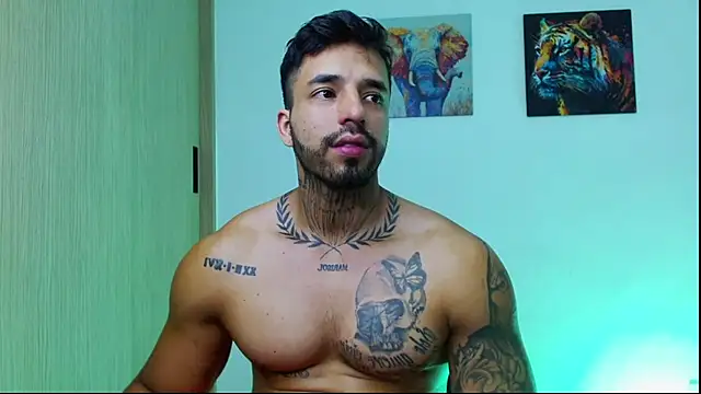 Jacobb_Phoenix – Naživo XXX chat