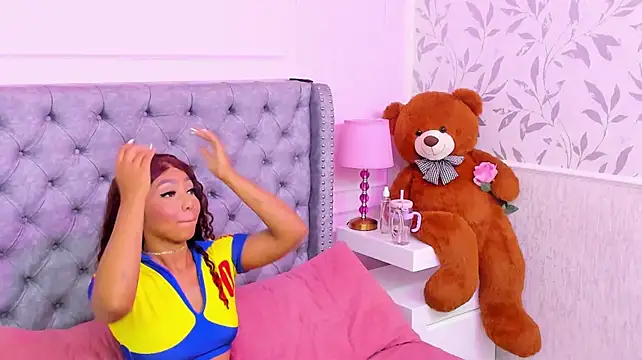 HaileeRoberts XXX чат на живо