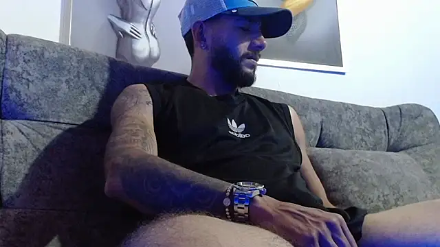 XXX chat uživo modela LukasScott_