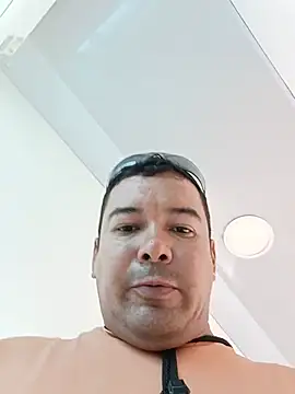 Romeo_sex15: απευθείας συνομιλία ΧΧΧ