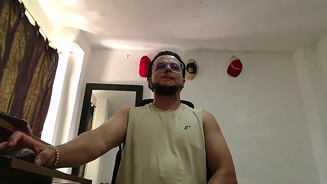 cloudsxxx's Live XXX Chat