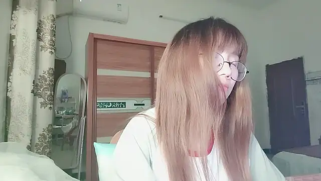 Lili_666's Live XXX Chat