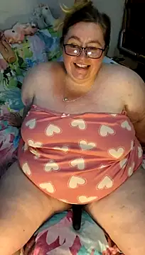 צ'אט XXX בשידור חי של Iceprincess2bad4u