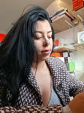 Luiannan Live XXX chat
