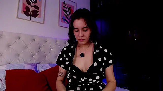 XXX chat uživo modela Barbie_Goddess