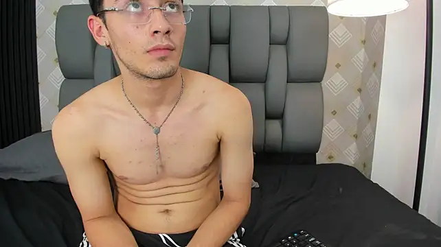 LeonScott01 XXX чат на живо