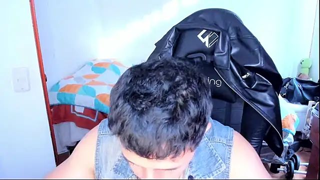 Tommy_Bred XXX чат на живо