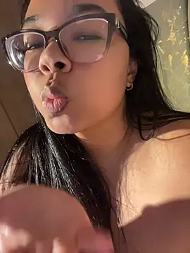 XMara লাইভ XXX চ্যাট