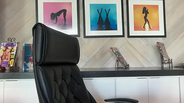chanelstjames' Live XXX Chat